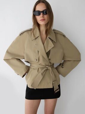 Oak and Fort Short Belted Trench